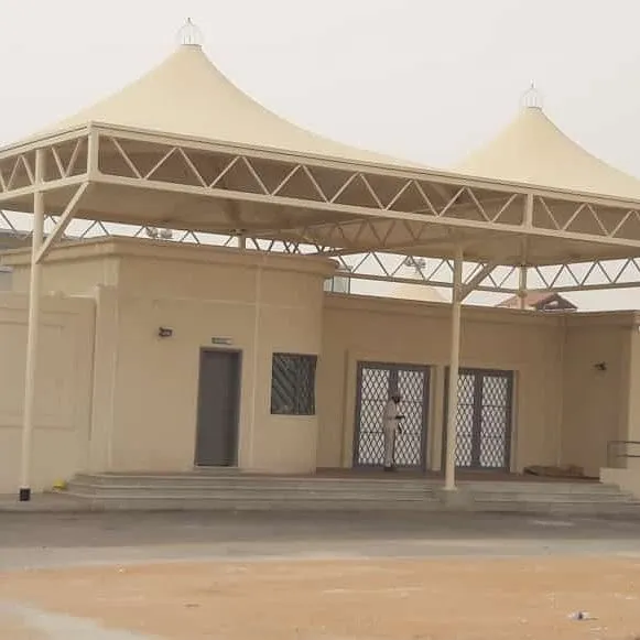 أسعار مظلات هرمية مناسبة لجميع الاستخدامات في جدة والمدينة